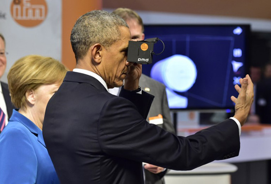 نظارات الواقع الافتراضي وسيلة اوباما لممازحة ميركل صورة رقم 14