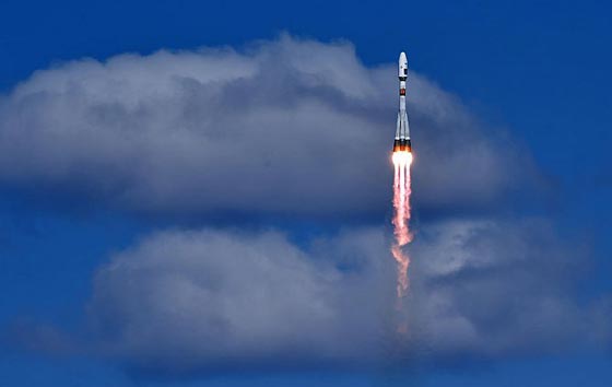 روسيا تطلق اول صاروخ فضائي من قاعدة فوستوتشني صورة رقم 4