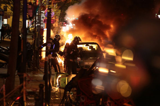 مظاهرات عنيفة وسط باريس والشرطة تحتجز عشرات المشاغبين صورة رقم 6