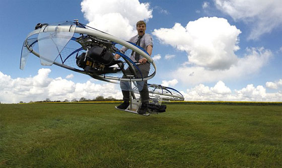 فيديو غريب: (المخترع المجنون) بريطاني يخترع دراجة طائرة! صورة رقم 5