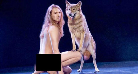 حدث في يوروفيجن.. فنان بيلاروسي يغني عاريا يرافقه ذئب!! صورة رقم 2