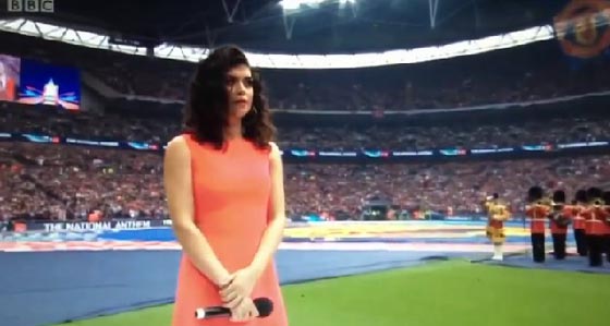 اجواء كأس انجلترا تتعكر بسبب النشيد الوطني صورة رقم 3