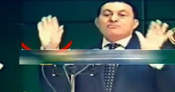 مبارك يفضح فبركة الغرب لاساليب انتحار قواد الطائرات.. فيديو نادر صورة رقم 3