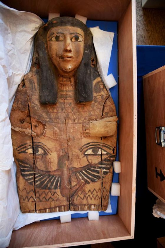 اسرائيل تعيد قطعتين اثريتين من عهد الفراعنة سرقتا من مصر صورة رقم 4