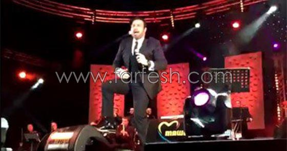  فيديو عاصي الحلاني يشعل مسرح موازين ويعتذر عن أغنية  الساطة صورة رقم 6