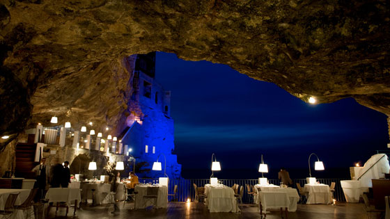 لاجمل عيد زواج.. تناول وجبة في هذا المطعم الرومانسي الاسطوري صورة رقم 16