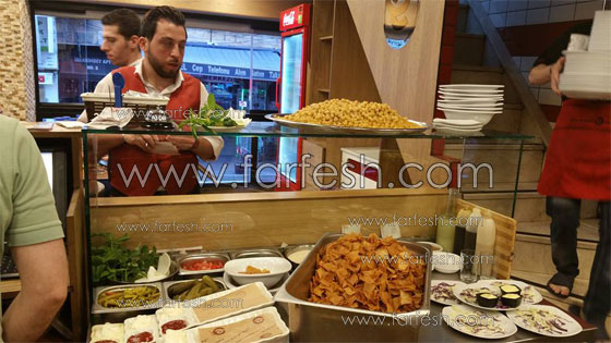  مطعم تركي يقدم وجبة مجانية لزبائنه مقابل الدعاء لاهل سوريا صورة رقم 3