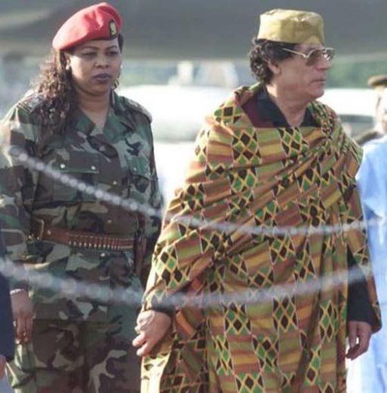 لماذا كان القذافي يختار النساء لحمايته واية معايير مطلوبة للوظيفة؟ صورة رقم 5