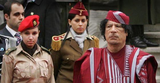لماذا كان القذافي يختار النساء لحمايته واية معايير مطلوبة للوظيفة؟ صورة رقم 9