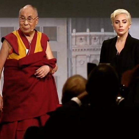 لقاء ليدي غاغا بالدالاي لاما يفجر موجة من الغضب في الصين صورة رقم 5
