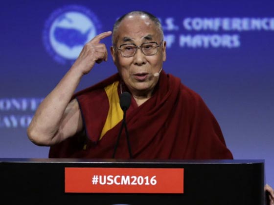 لقاء ليدي غاغا بالدالاي لاما يفجر موجة من الغضب في الصين صورة رقم 8
