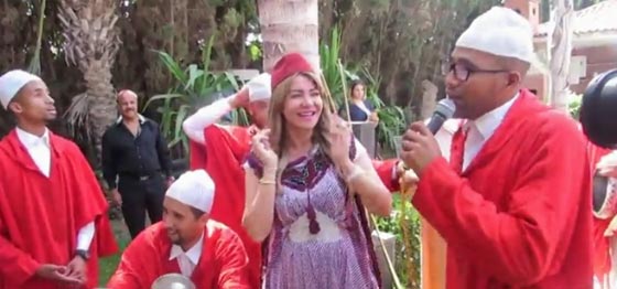 فيديو لقاء سويدان ترقص بالمغربي وترتدي الطربوش في مهرجان كازا آرت    صورة رقم 3