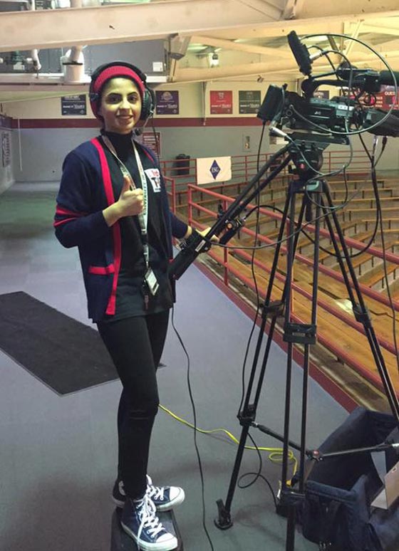  الطالبة ملاك آل داوود: أول مذيعة محجبة سعودية بقناة أمريكية صورة رقم 15