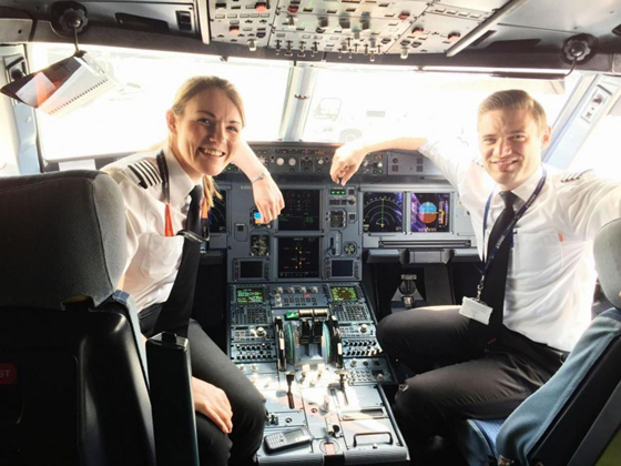 هذه اصغر قائدة طيران تجاري في العالم على الاطلاق وعمرها 26 عاما صورة رقم 4
