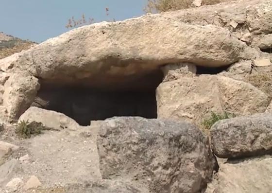  بالفيديو: اكتشاف كهف السيد المسيح وفيه كنيسة بيزنطية في الأردن صورة رقم 1