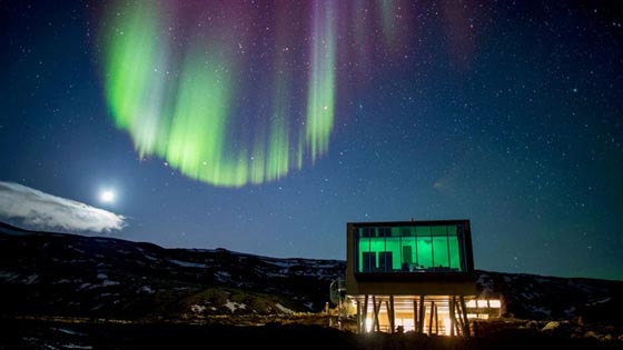 ساعة كاملة اضاء الشفق القطبي سماء ايسلندا واطفئت الشوارع صورة رقم 1