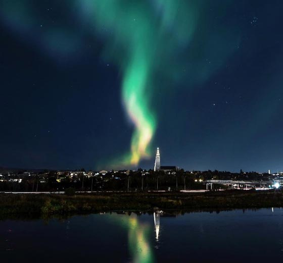 ساعة كاملة اضاء الشفق القطبي سماء ايسلندا واطفئت الشوارع صورة رقم 6