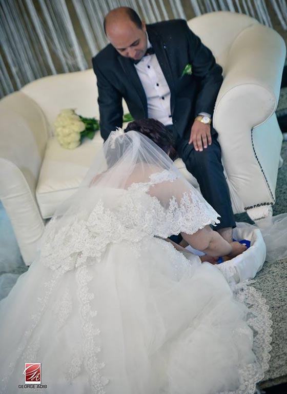 فيديو عروس مصرية تعترف: غسلت قدمي عريسي في الفرح لأؤكد حبي صورة رقم 3