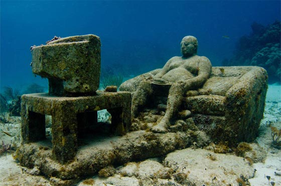 متحف غارق تحت الماء في كانكون يضم اكثر من 500 منحوتة!   صورة رقم 14
