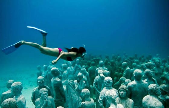متحف غارق تحت الماء في كانكون يضم اكثر من 500 منحوتة!   صورة رقم 15