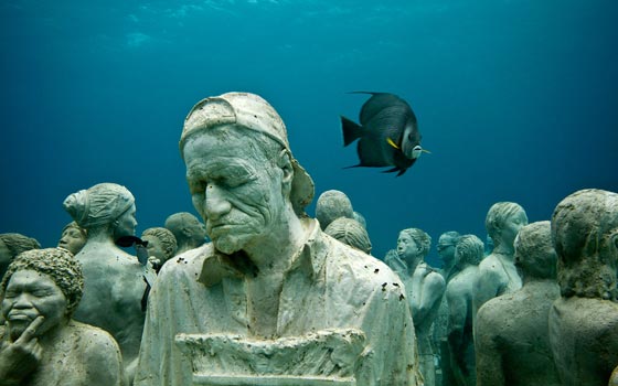 متحف غارق تحت الماء في كانكون يضم اكثر من 500 منحوتة!   صورة رقم 16