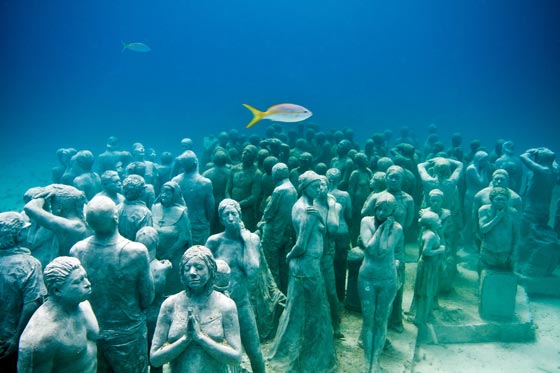 متحف غارق تحت الماء في كانكون يضم اكثر من 500 منحوتة!   صورة رقم 17