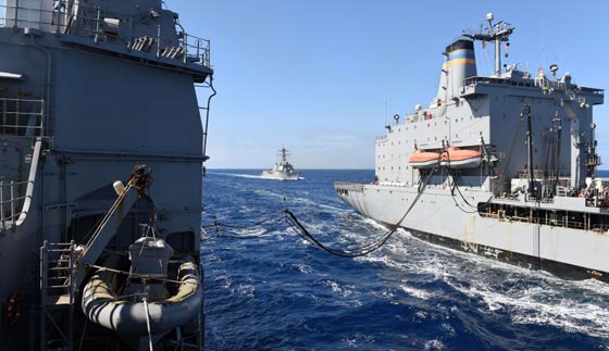  البحرية الإسرائيلية تمنع سفينة كسر الحصار (زيتونة) من الوصول لغزة صورة رقم 10