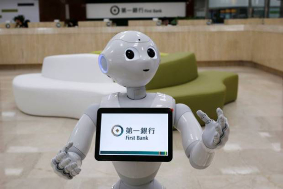 تايوان تضم روبوتات صغيرة الى جانب القوى العاملة بالمؤسسات صورة رقم 2
