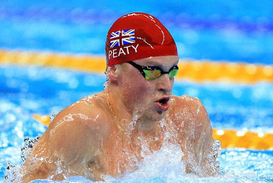 صور سباح أوليمبي حقق رقم قياسي في السباحة وبطولة الغوص ويخاف من المياه صورة رقم 5