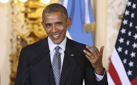 أوباما يخلع خاتم زواجه أثناء مصافحة الجماهير خوفا من اللصوص! صورة رقم 1