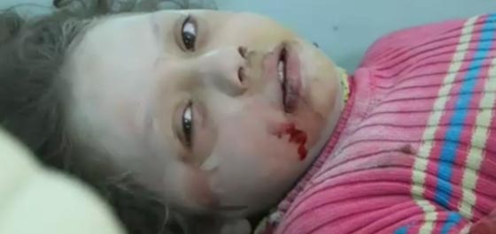 مشهد درامي لعملية انقاذ طفل سوري عالق على حافة الموت.. فيديو صورة رقم 1