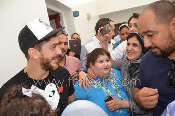  صور سعد المجرد يحقق حلم الطفلة المغربية آية أضخم طفلة في العالم صورة رقم 4