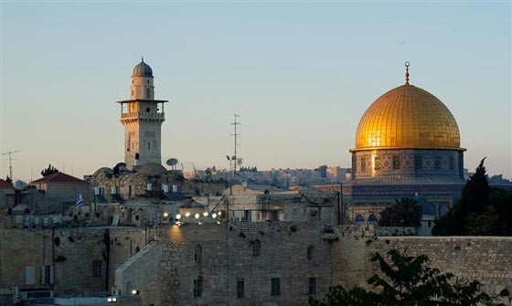 قانون إسرائيلي  لـ (منع الأذان) والرسائل الدينية والوطنية في القدس صورة رقم 1