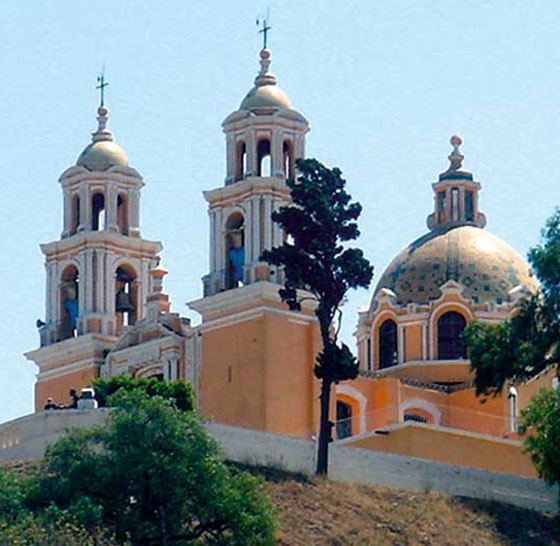 كنيسة في المكسيك فوق أحد الجبال تحمل سراً غامضاً  صورة رقم 7
