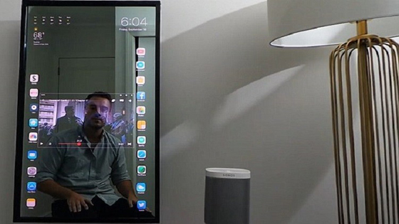 مرآة ابل الذكية تتحول الى ايفون عملاق بلمسة واحدة.. فيديو صورة رقم 1
