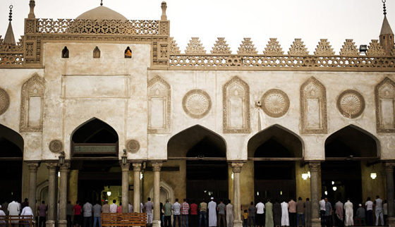 مساجد منذ صدر الاسلام تأخذك بفنونها المعمارية في مدينة الالف مئذنة صورة رقم 6