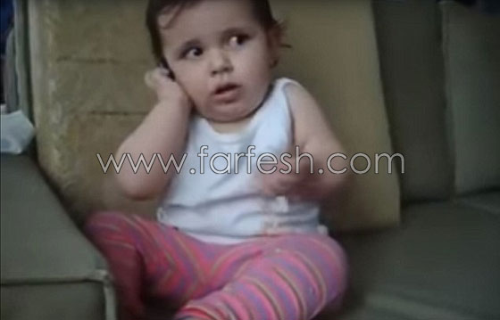 فيديو مضحك.. لطفلة وهي تتحدث بالهاتف  صورة رقم 2