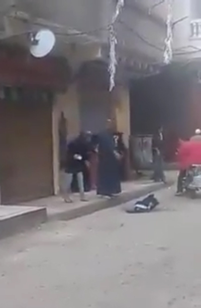 فيديو صادم.. رجل مصري يقفز منتحرا من الطابق التاسع امام الكاميرات صورة رقم 5