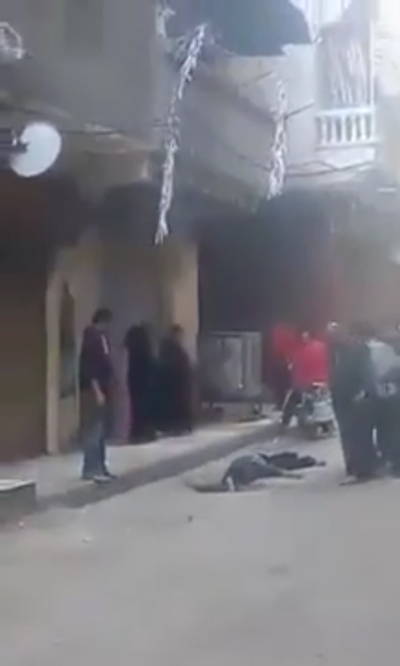 فيديو صادم.. رجل مصري يقفز منتحرا من الطابق التاسع امام الكاميرات صورة رقم 6