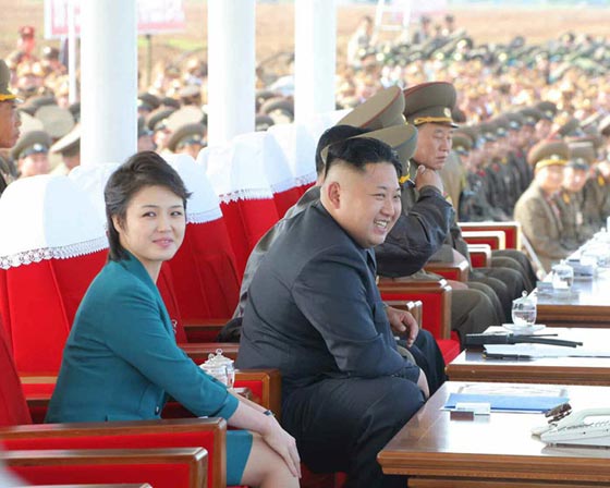  ما سر اختفاء زوجة الزعيم الكوري الشمالي 7 اشهر وظهورها المفاجئ صورة رقم 3