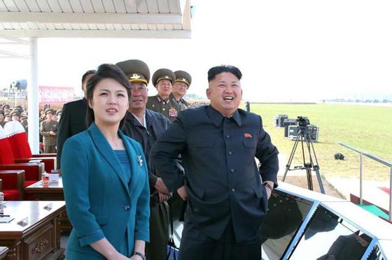  ما سر اختفاء زوجة الزعيم الكوري الشمالي 7 اشهر وظهورها المفاجئ صورة رقم 2