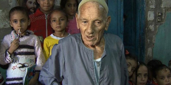 قصة مسيحي مصري عمره 85 عاما ويُعلّم القرآن للمسلمين  صورة رقم 7