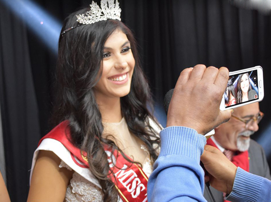   فيديو وصور: ملكة جمال تونس تثير جدلا والجمهور يستنكر فوزها! صورة رقم 9