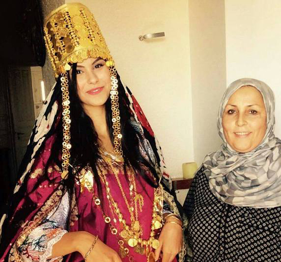   فيديو وصور: ملكة جمال تونس تثير جدلا والجمهور يستنكر فوزها! صورة رقم 26