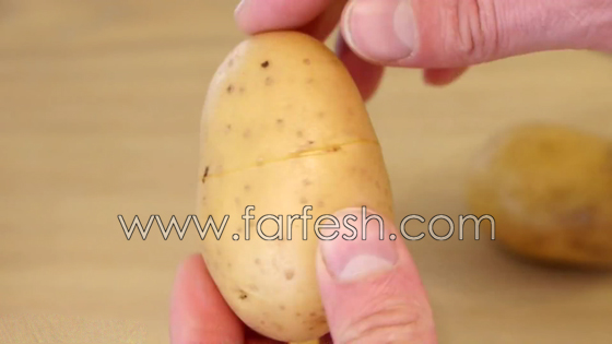  بالفيديو: هل تعرف كيف تقشر البطاطس المسلوقة دون سكين؟ صورة رقم 4
