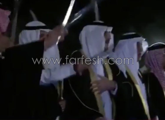 فيديو: الملك سلمان يشارك في رقصة شعبية في المنامة مع ملك البحرين صورة رقم 8