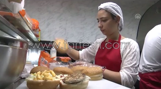  بوسطة عين الرمانة: اشعلت الحرب الاهلية اللبنانية وتحولت الى مطعم مجاني للجائعين صورة رقم 4