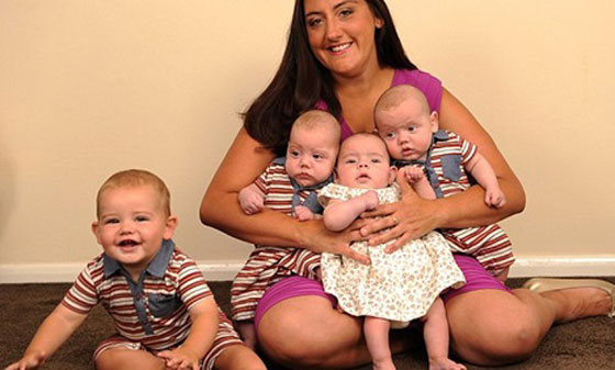 الأم الأسطورة: بريطانية انجبت 4 أطفال خلال 9 أشهر صورة رقم 2