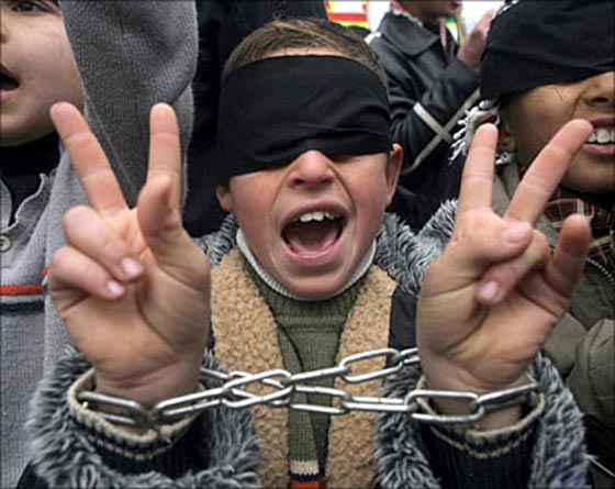 اسرائيل تعلن الحرب على اطفال فلسطين بالمقاضاة والسجن!! صورة رقم 2