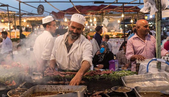 الذ أطعمة الشوارع في العالم.. من بانكوك الى مراكش مرورا بالقاهرة صورة رقم 1